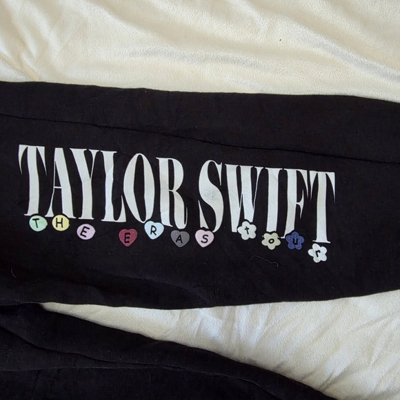 Taylor Swift The Eras Tour Friendship Bracelet Sweatpants - Picture 8 of 10